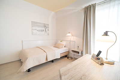 Einzelzimmer mit Terrasse